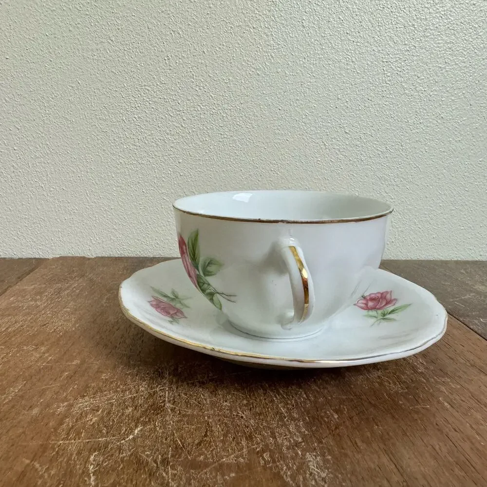 Yoko Boeki Co Japan pink Floral Rose Pattern Transferware tea cup‎ and saucer
